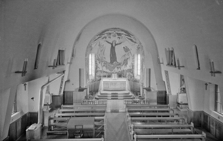 Vassieux-en-Vercors.- Fresque de Jean Aujame de l'église Sainte-Vierge.