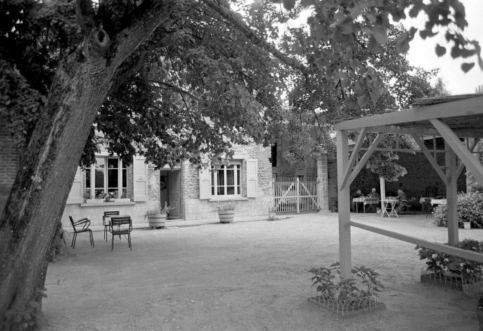 Charmes-sur-l'Herbasse. - L'auberge du Vieux Moulin.