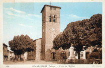 L'église Saint-Mamers, place de l'Hôtel-de-Ville.