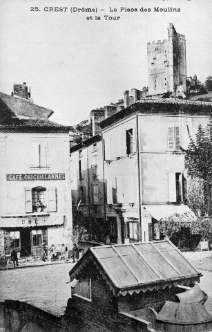 Crest.- Rue Archinard.