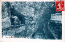 La route des Grands Goulets au hameau des Barraques.