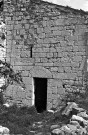 Saint-May. - La façade occidentale de la chapelle du prieuré de Bodon.