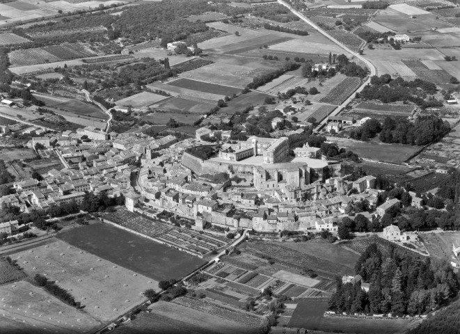 Vue aérienne du village.