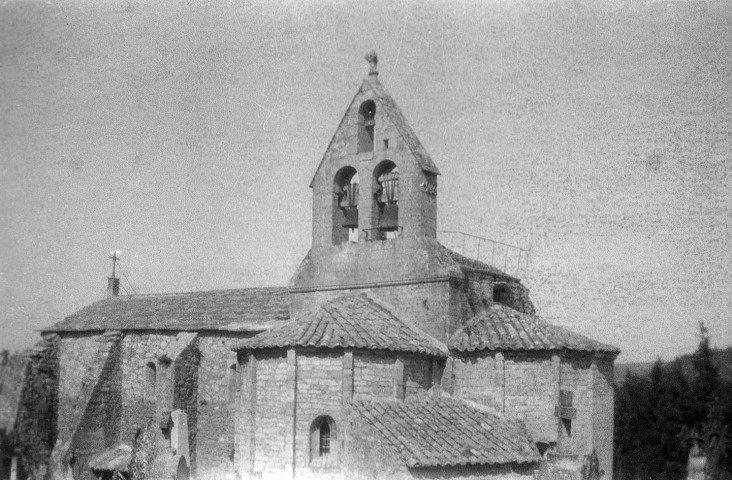 La Baume-de-Transit. - L'église Sainte-Croix et le cimetière.