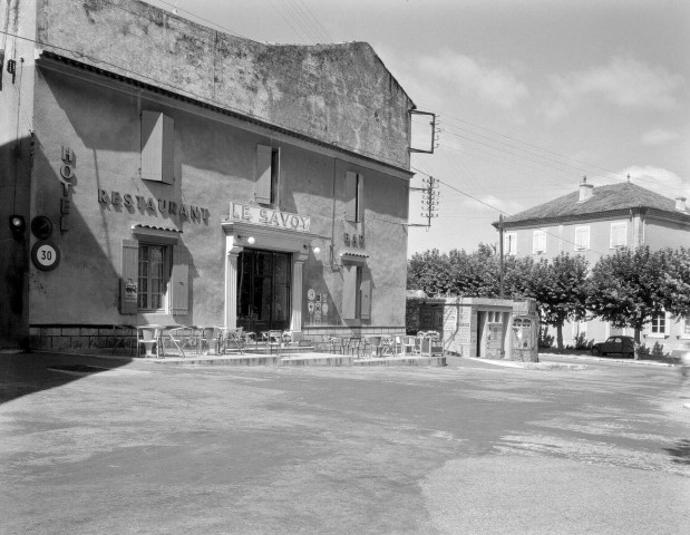 Châteauneuf-du-Rhône. - L'hôtel restaurant Le Savoy.