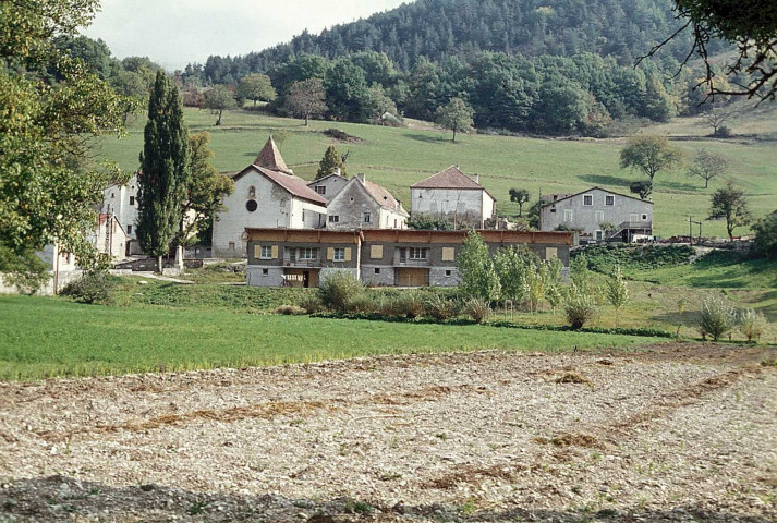 Glandage.- Vue du village.