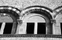 Montélimar. - Détail de la façade ouest du château des Adhémar.