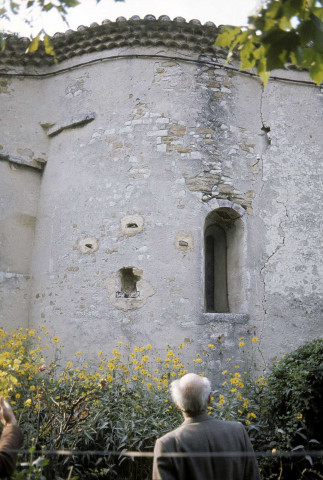 Charols.- L'abside de l''église.