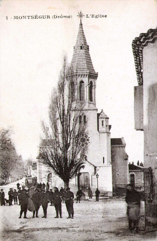 L'église Saint-Jean-l'Évangéliste.