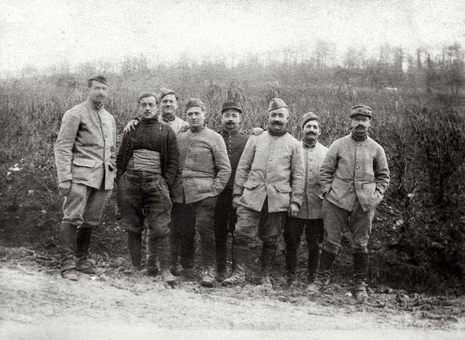 Un groupe de soldats.