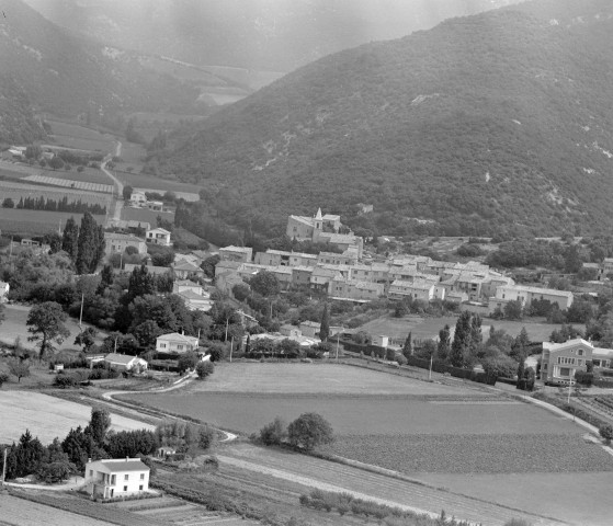 Vue aérienne du village.