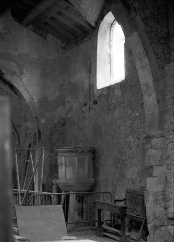 Dieulefit.- Le mur sud nef de la chapelle Saint-Pierre.