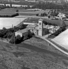 Vue aérienne du cimetière et de l'église Saint-Pierre-aux-liens ou de-Lançon.