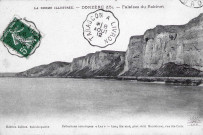 Les falaises du Robinet et le Rhône.
