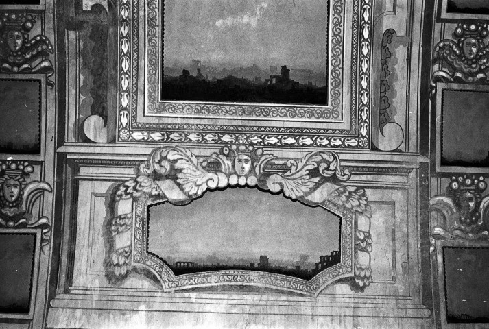 Réauville. - Détail du décor de l'église Sainte-Marie-Madeleine.