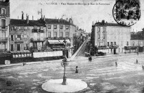 Valence.- Commerces de l'actuelle place du général Leclerc et la rue Faventines.