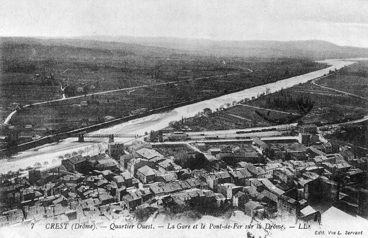 Crest.- Vue générale du quartier de la gare.