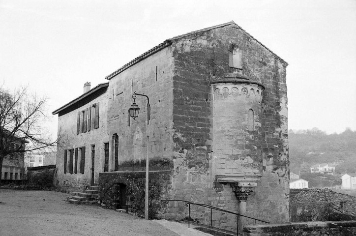 Saint-Donat-sur-l'Herbasse. - Le chevet de la chapelle des Évêques.