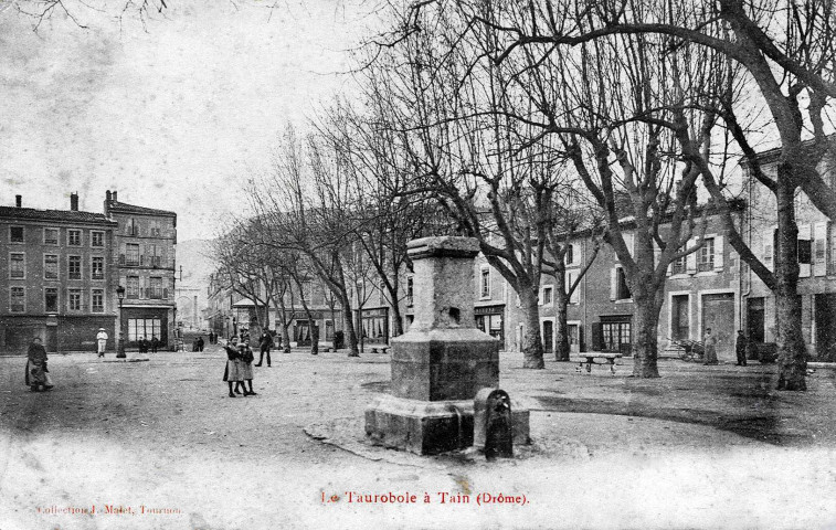 Place du Taurobole.