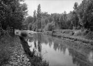 Saint-Donat-sur-l'Herbasse.- La rivière l'Herbasse.