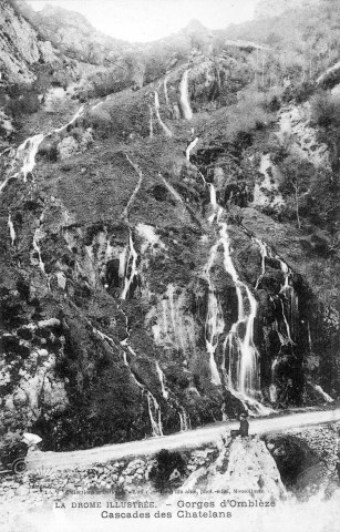 Les cascades des Chatelans dans les gorges.