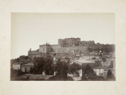 Grignan.- Vue du village et du château.