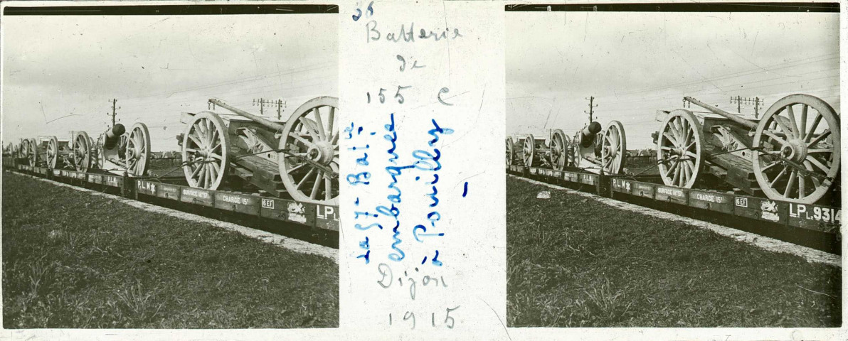 Pouilly-sur-Saône. -Les canons de la 57e batterie embarqués sur un train.