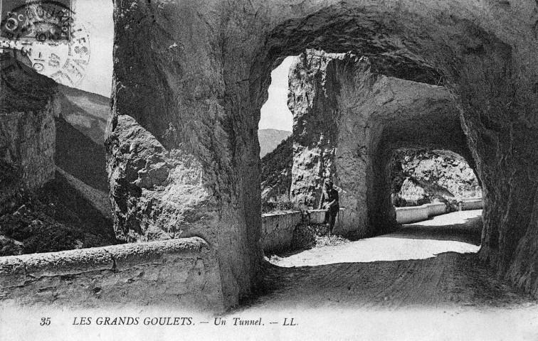 Le Vercors.- La route des Grands Goulets.