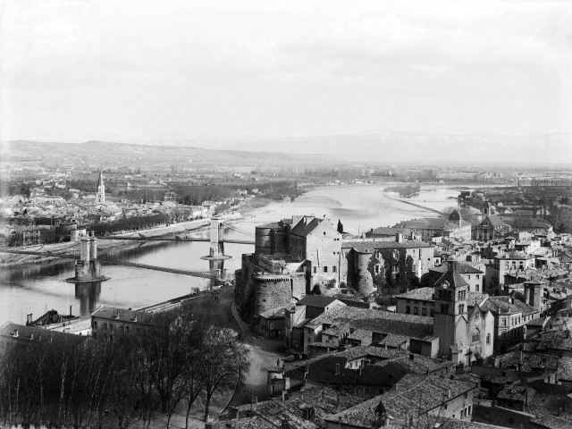 Tournon (Ardèche).- Vue générale.