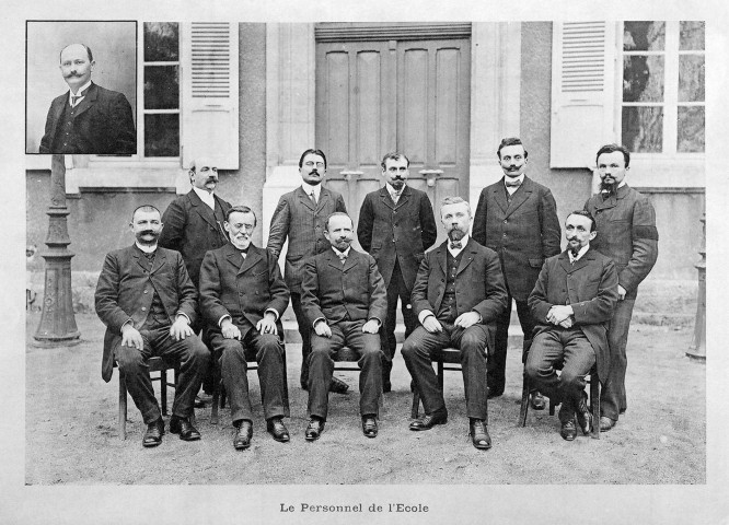 Valence.- Le personnel de l'École Normale d'instituteurs.