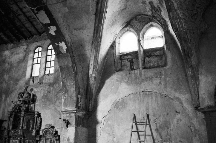 Dieulefit.- La nef de la chapelle Saint-Pierre.