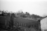 Miribel. - Les abords du village.