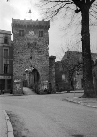 Beaumont-lès-Valence.- La tour de l'Horloge.