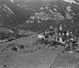 Vue aérienne du château de Béconne.