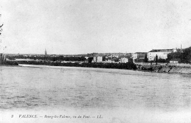 Valence.- Vue générale de Bourg-lès-Valence, prise du pont sur le Rhône.