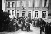 Vaunaveys-la-Rochette.- Rassemblement à Vaunaveys pour fêter la Libération le 9 mai 1945.