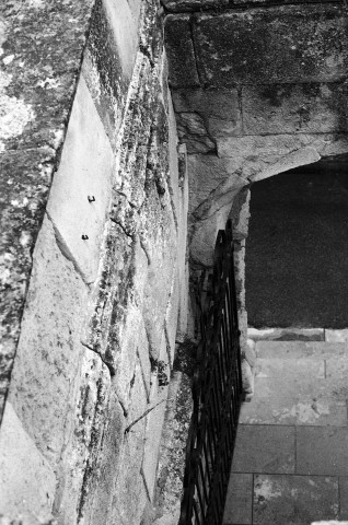 Grignan. - Escalier d'accès à la collégiale Saint-Sauveur.