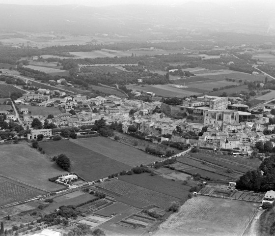 Vue aérienne du village.