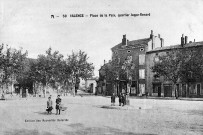 Valence.- Place de la Paix et rue Christophe Colomb.