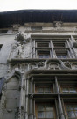 Valence.- La maison des Têtes.