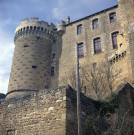 Suze-la-Rousse.- Le château.