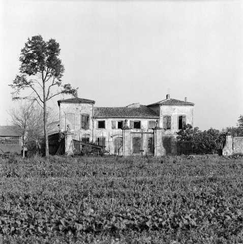 Étoile-sur-Rhône.- Maison Laurencin quartier Champfort.