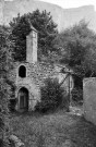 Omblèze. - La chapelle Sainte-Madeleine du hameau d'Ansage, avant les travaux de dégagement de juillet 1979.