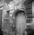 Valence.- Porte de l'ancien couvent Notre Dame de Soyons, basse ville.