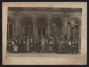 Groupe participant au congrès de l'UFSF au Musée social rue Las Cases à Paris.