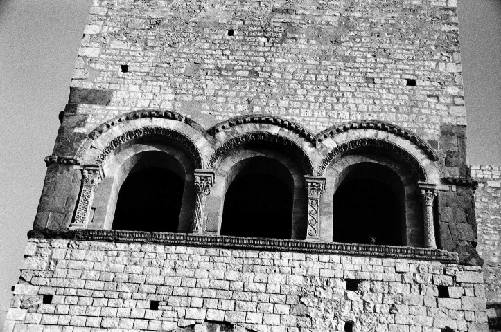 Montélimar. - Détail de la façade ouest du château des Adhémar.