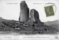Tour de Mornans. - Un berger et son troupeau autour des ruines du château.
