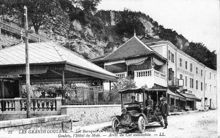 Le hameau touristique des Barraques.