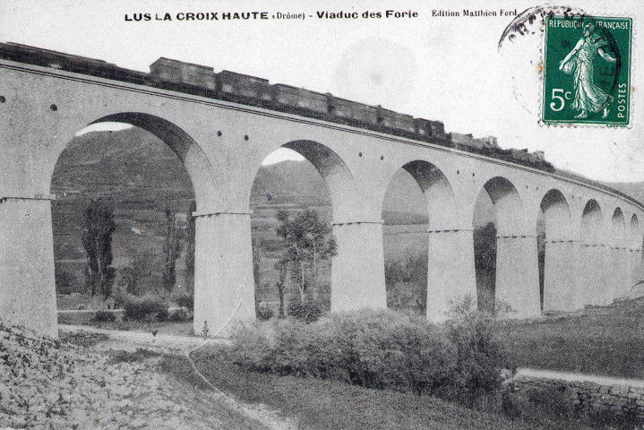 Le viaduc au hameau des Fauries.