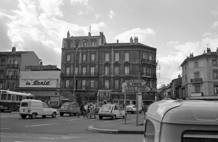 Valence.- Le cinéma le Paris boulevard Maurice Clerc.